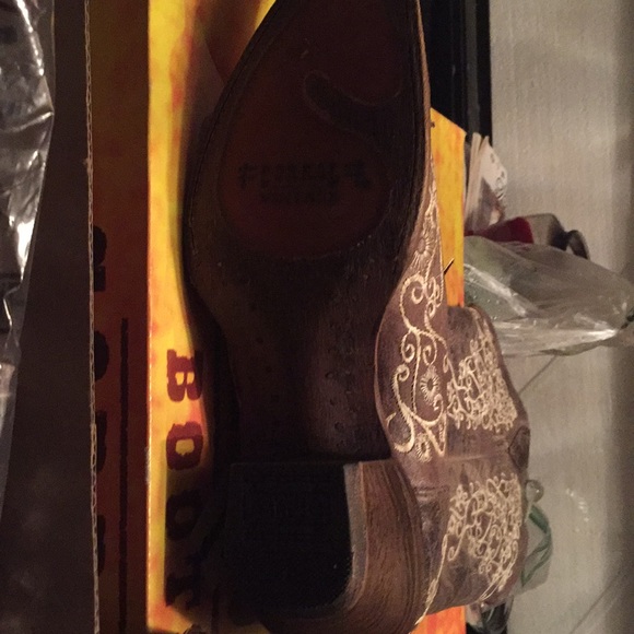 Corral grey white lace boots - Picture 3 of 5